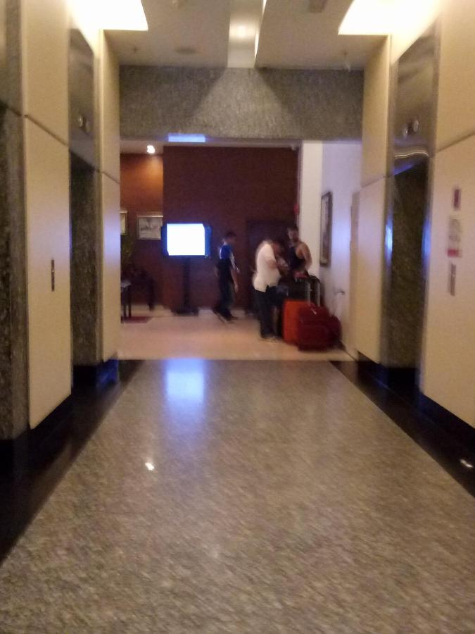 Family Apartment At Times Square Kuala Lumpur Luaran gambar